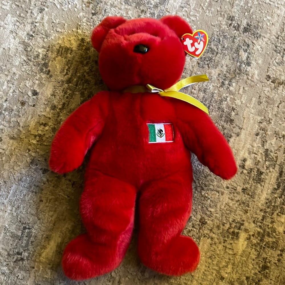 Mint condition Mexican flag large beanie baby bear.